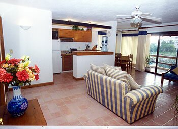 apartments condos for rent puerto aventuras mexico